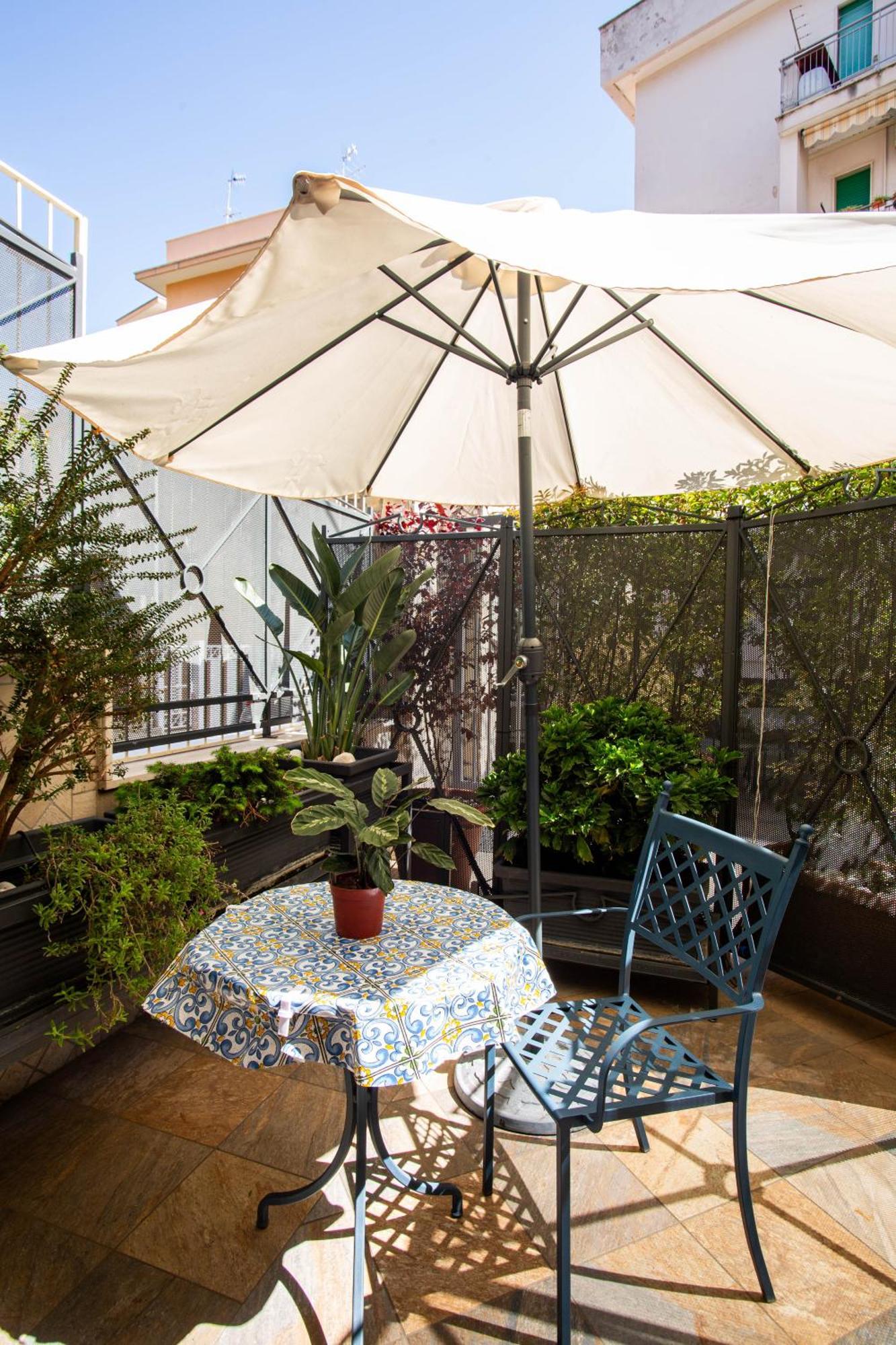 Little Rock Guest House Gaeta Eksteriør bilde